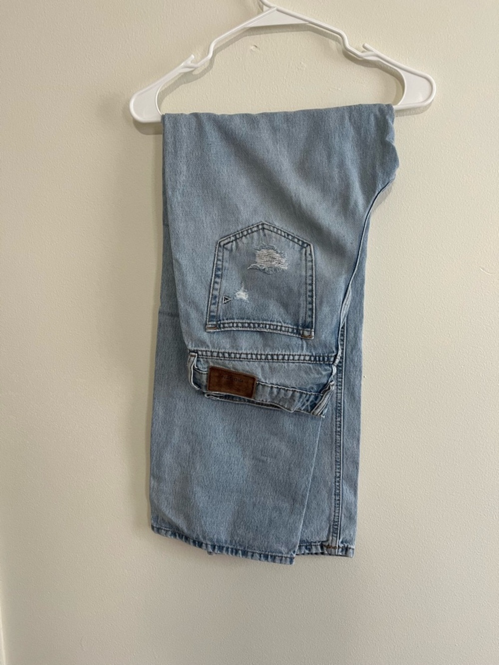 Women’s Light Blue Cropped Ankle Jeans - Classic Washed Denim